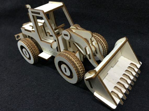 imagem do arquivo vetor para download Brinquedo em Compensado em Forma de Trator