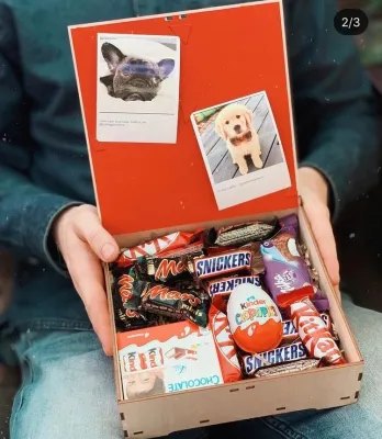 imagem do arquivo vetor para download Caixa de chocolate de Natal