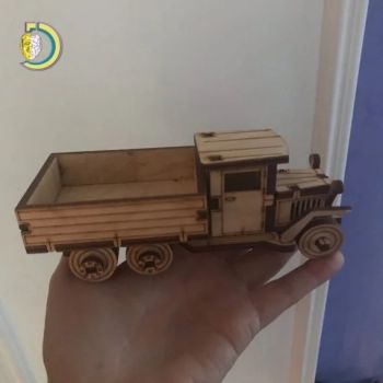 imagem do arquivo vetor para download Caminhão de Brinquedo de Madeira