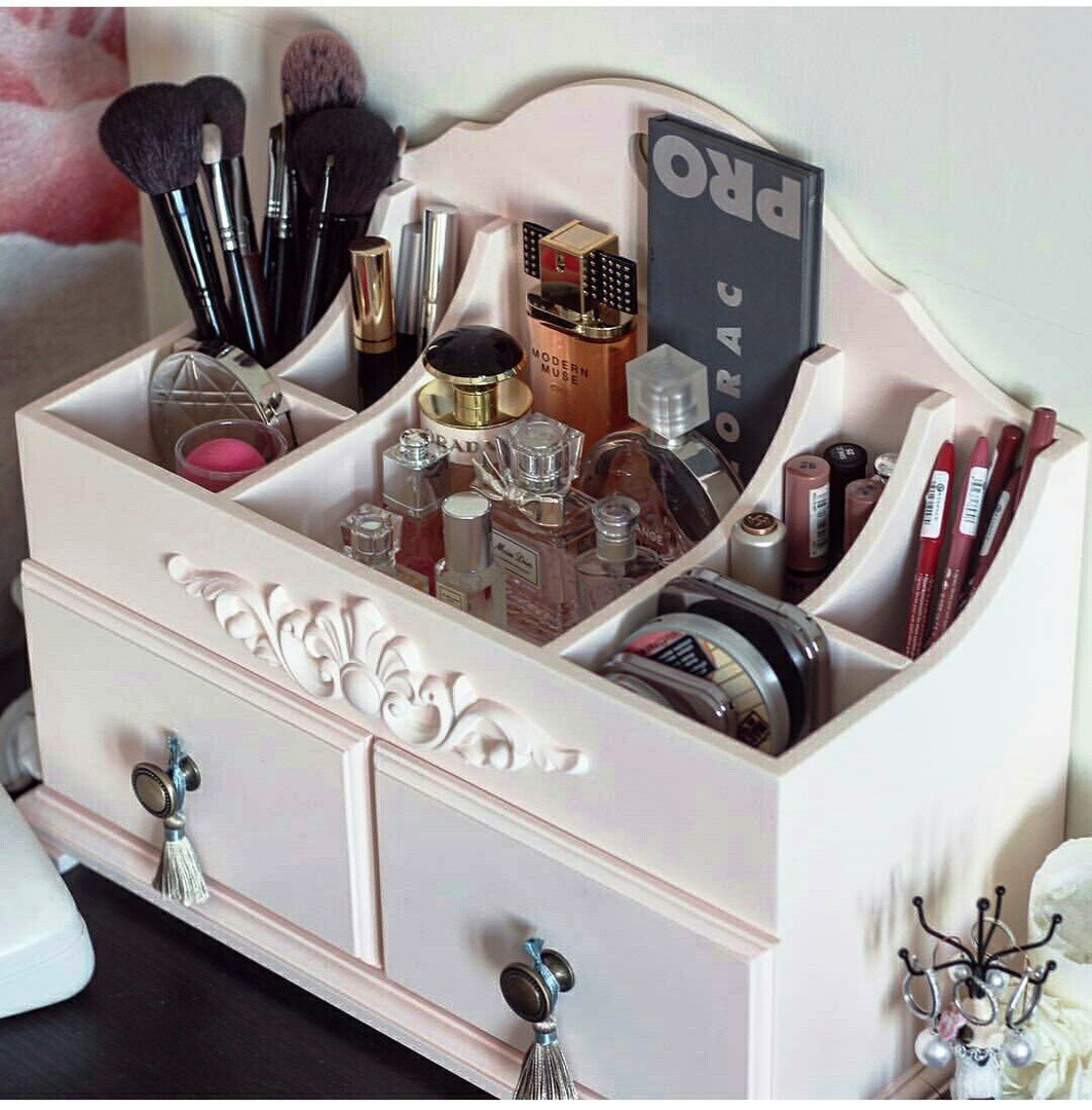 imagem do arquivo vetor para download Cômoda de apetrechos femininos