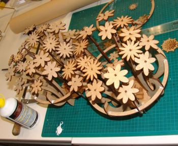 imagem do arquivo vetor para download Decoração de Mesa de Flores para Casa