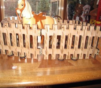 imagem do arquivo vetor para download Estábulo de Cavalos de Brinquedo em Madeira