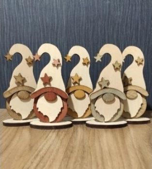 imagem do arquivo vetor para download Gnomos de Natal Enfeites de madeira
