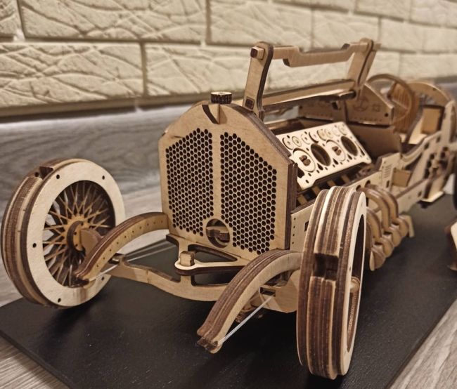 imagem do arquivo vetor para download Modelo de Carro de Madeira