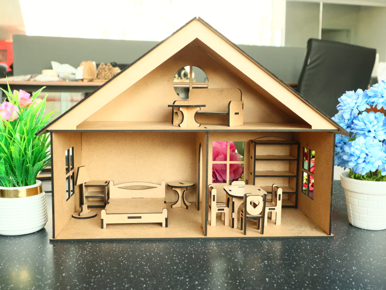imagem do arquivo vetor para download Modelo de Casinha de Boneca de Madeira