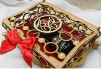imagem do arquivo vetor para download Modelo de uma caixa de lembrança de casamento