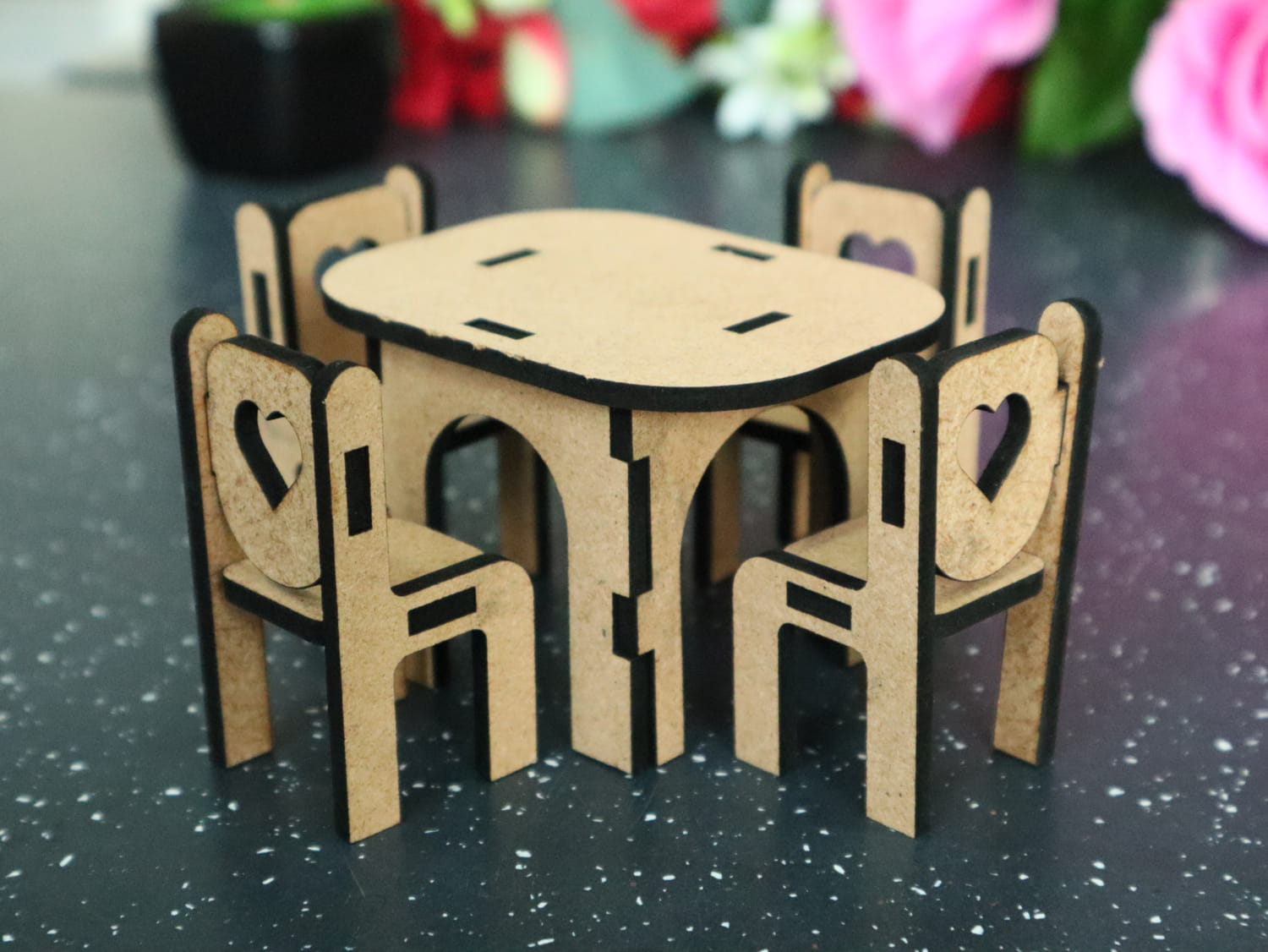 imagem do arquivo vetor para download Móveis para Sala de Jantar de Casinha de Boneca