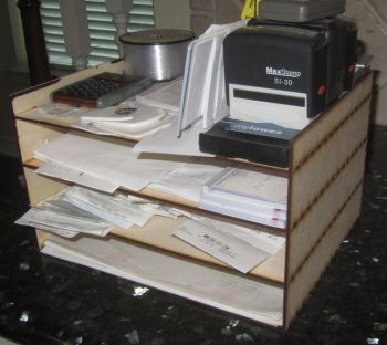 imagem do arquivo vetor para download Organizador de Papel para Escritório