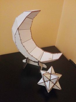 imagem do arquivo vetor para download Quebra cabeça 3D da Lua em Low Poly