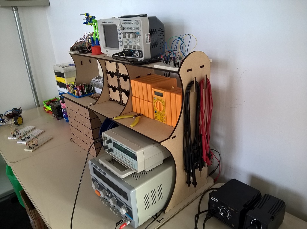 imagem do arquivo vetor para download Rack Organizador de Eletrônica