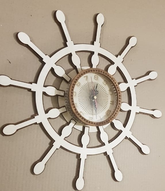 imagem do arquivo vetor para download Relógio de Parede com Volante de Navio