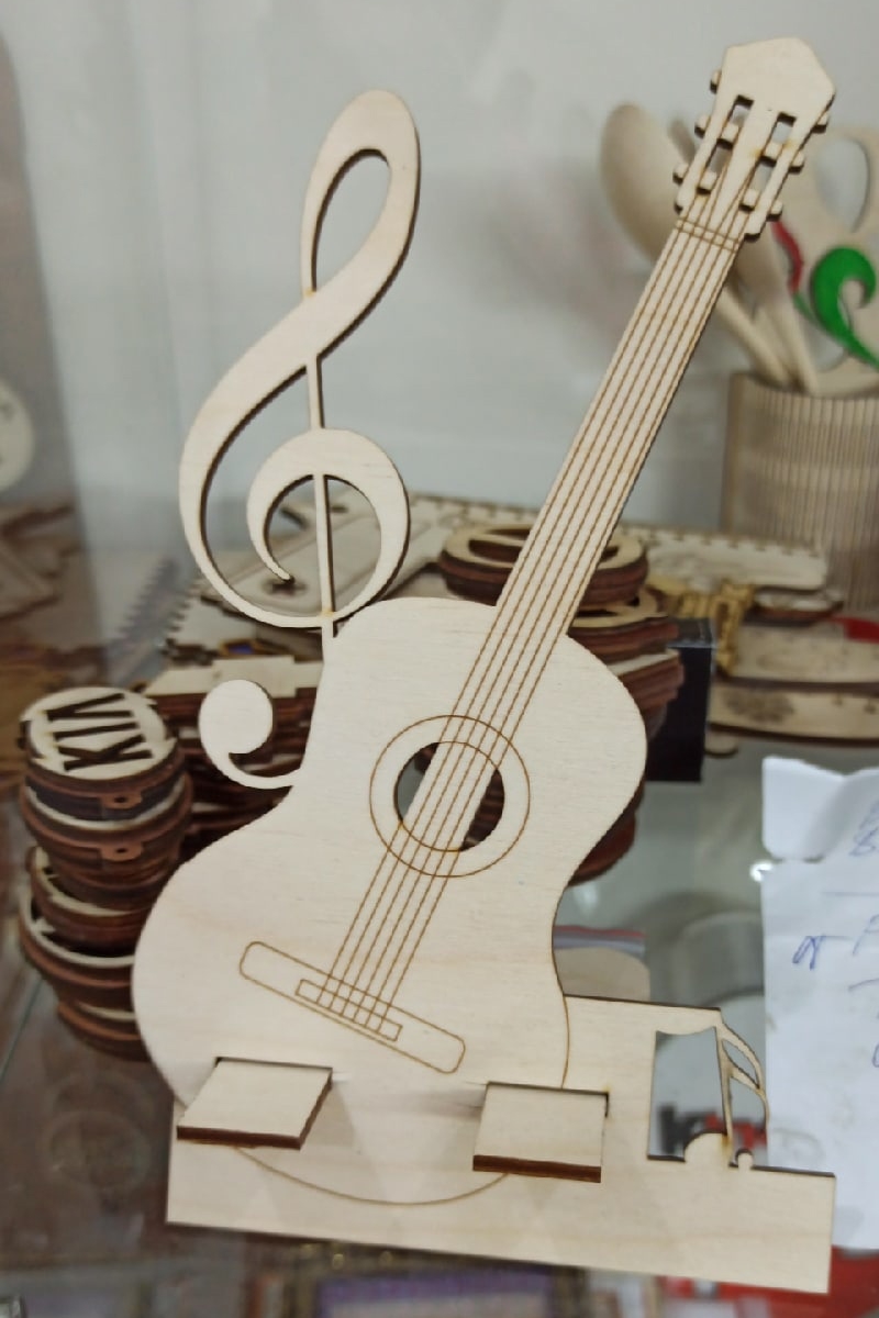imagem do arquivo vetor para download Suporte de Celular em Forma de Guitarra