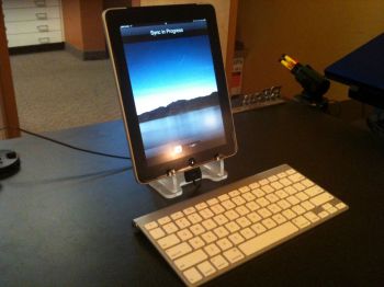 imagem do arquivo vetor para download Suporte iPad acrílico