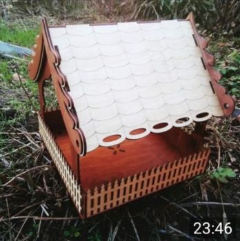 imagem do arquivo vetor para download Comedouro de Pássaros em Madeira