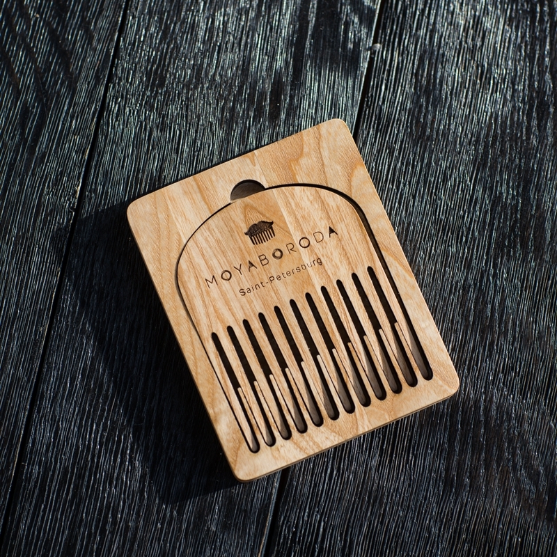 imagem do arquivo vetor para download Conjunto de Pente de Barba de Madeira com Estojo