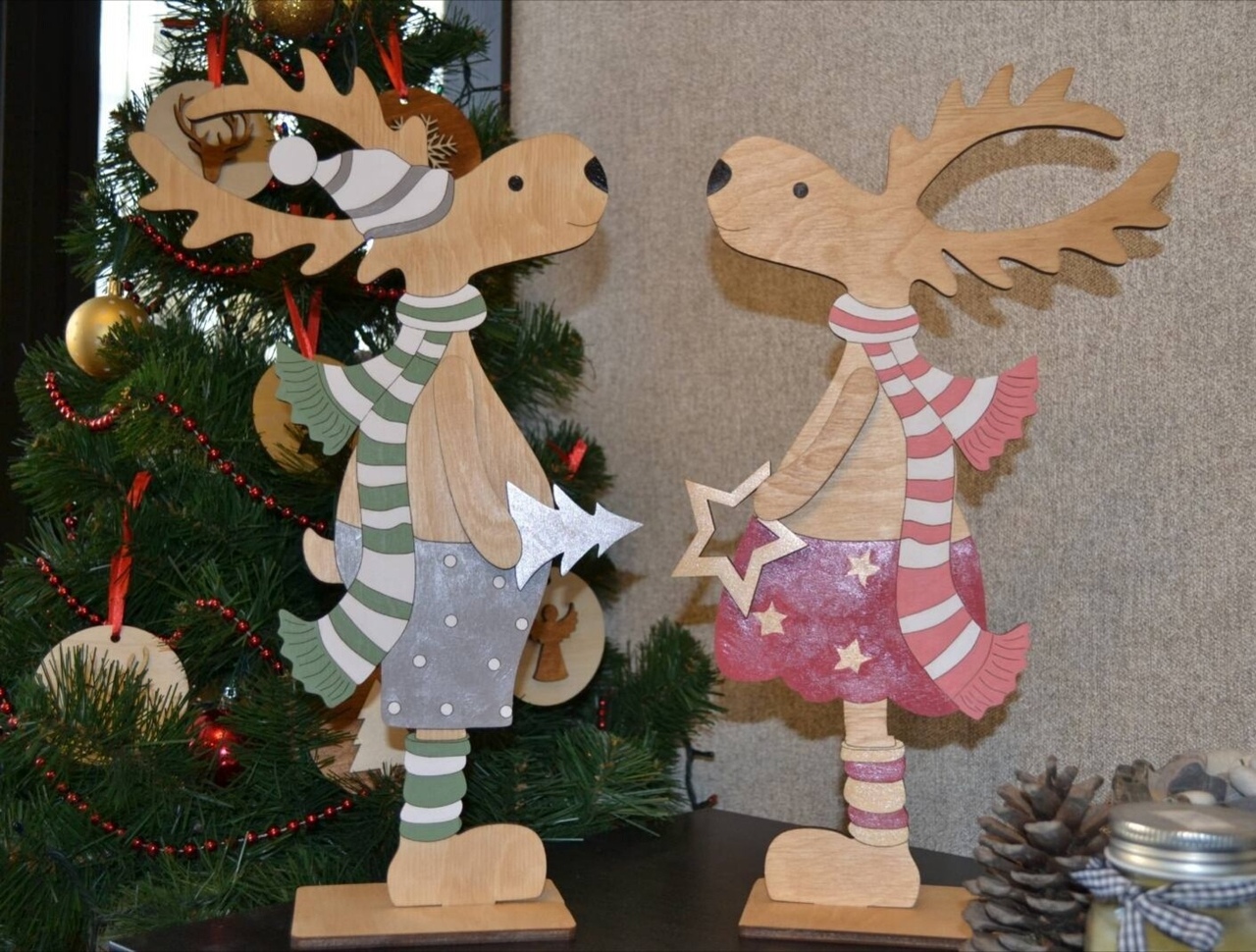 imagem do arquivo vetor para download Enfeites de Natal em Madeira Rena