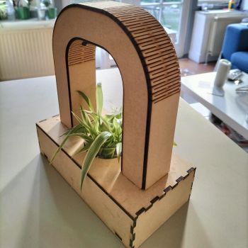 imagem do arquivo vetor para download Holofote de Planta em Madeira