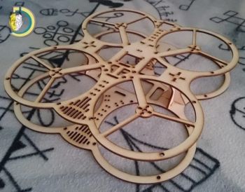 imagem do arquivo vetor para download Quadro de Quadricóptero Cortado a Laser