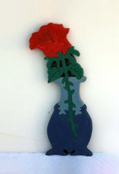 imagem do arquivo vetor para download Quebra Cabeça de Vaso de Rosas de Madeira