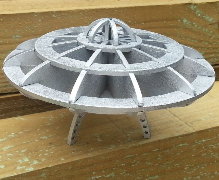 imagem do arquivo vetor para download Quebra cabeça 3D Disco Voador
