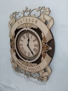 imagem do arquivo vetor para download Relógio Matador de Madeira Cortada a Laser