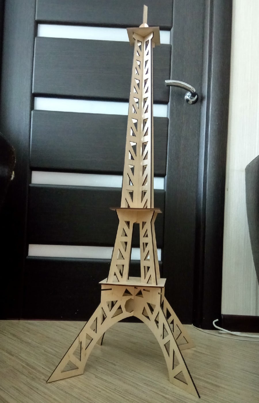 imagem do arquivo vetor para download Torre Eiffel de Madeira