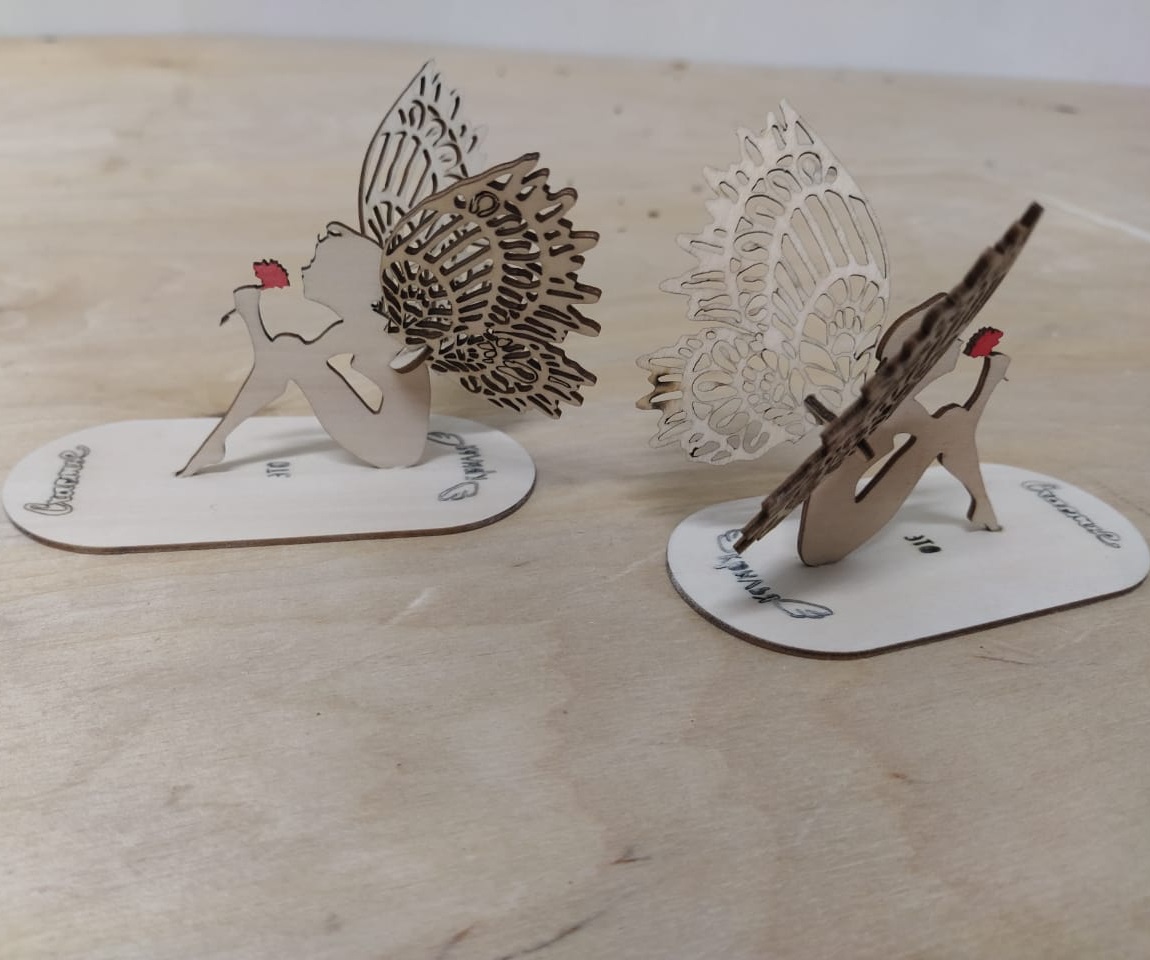 imagem do arquivo vetor para download Decoração de Mesa de Anjo de Madeira