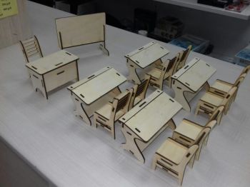 imagem do arquivo vetor para download Móveis em miniatura para sala de aula