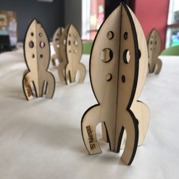 imagem do arquivo vetor para download Miniatura Foguete 3D